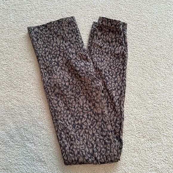 Spanx Animal Print High Rise tummy control Leggings Largr - Picture 1 of 5